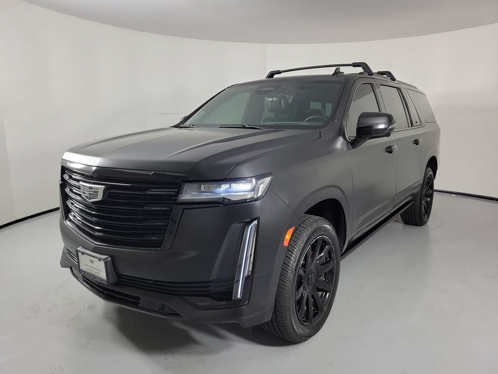 Certified 2022 Cadillac Escalade ESV Premium Luxury Platinum AWD/4WD image 2