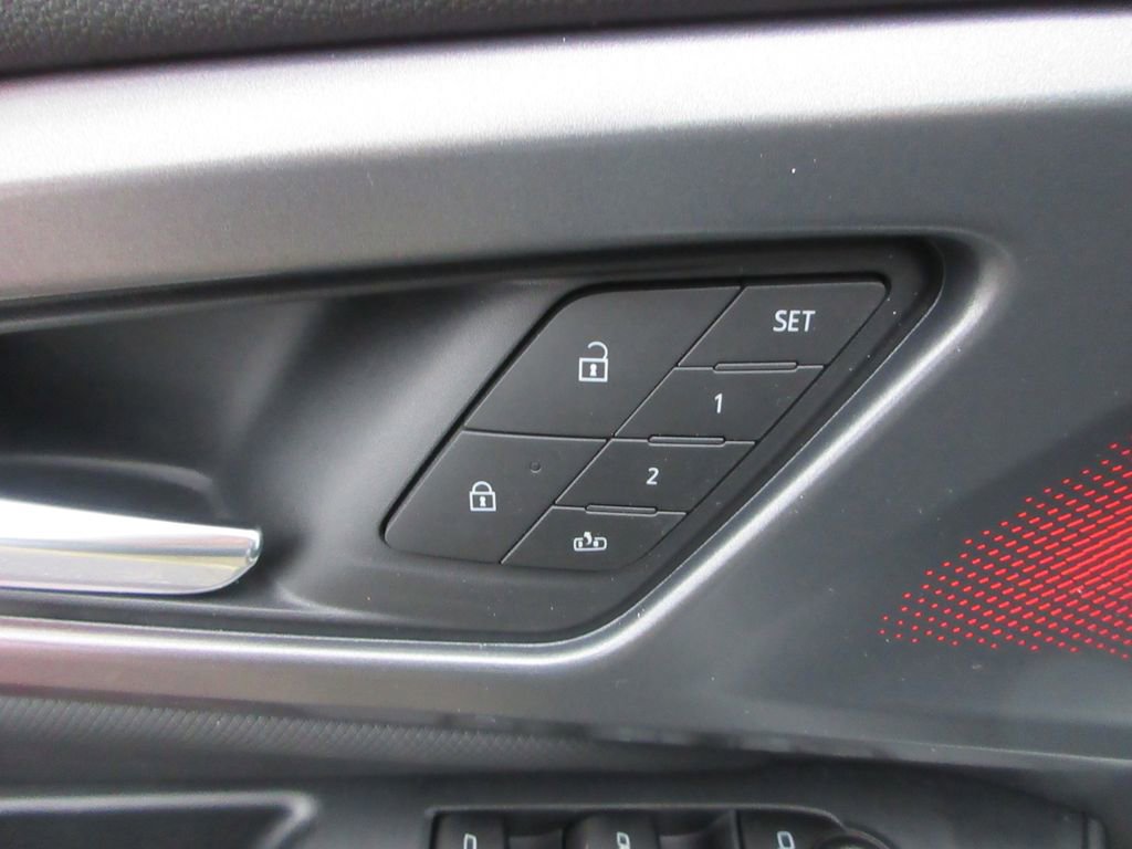 New 2026 Chevrolet Equinox EV RS image 23