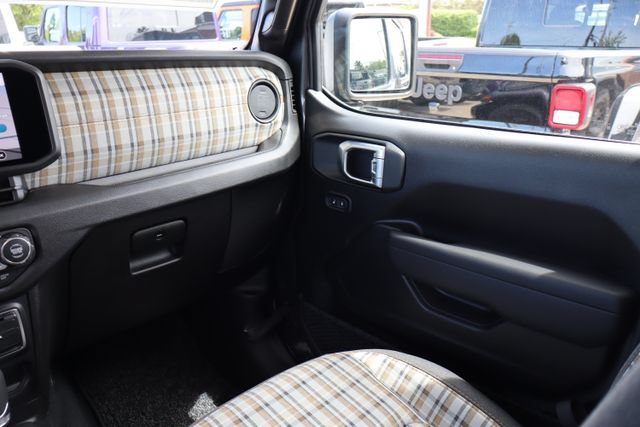 New 2026 Jeep Gladiator Sport AWD/4WD image 46