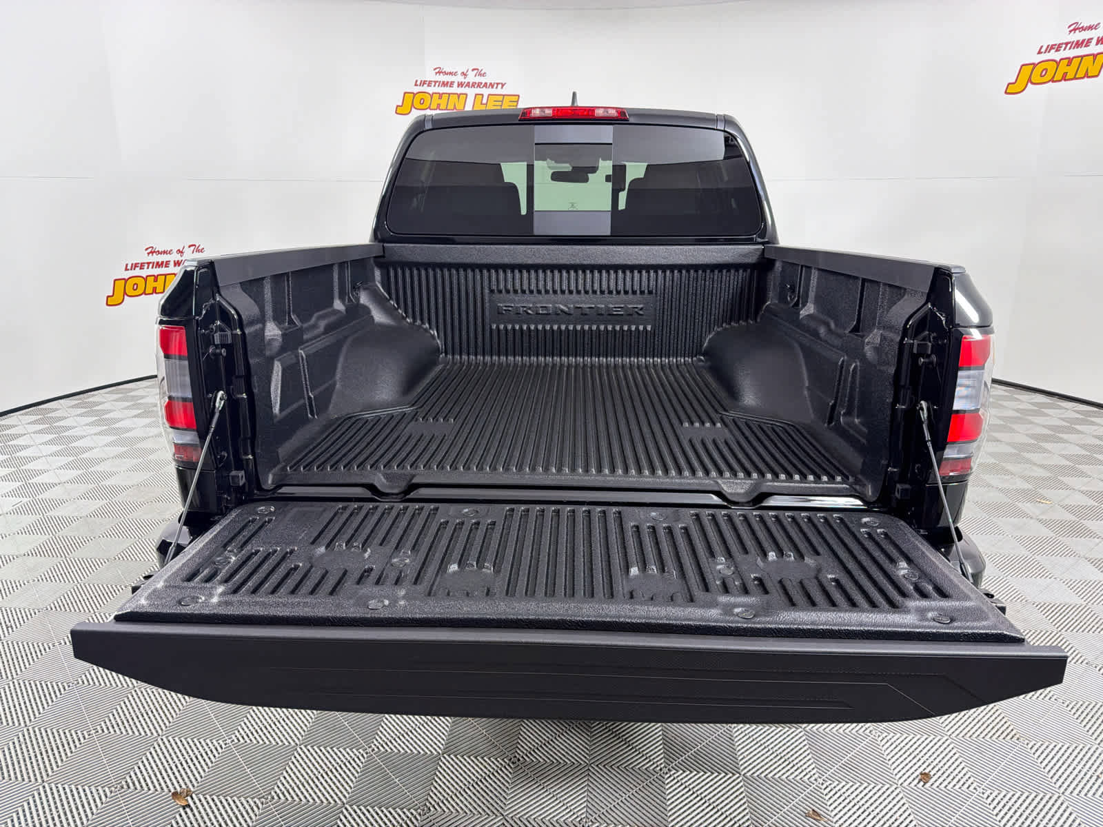 New 2026 Nissan Frontier SV w/ Tow Package image 5