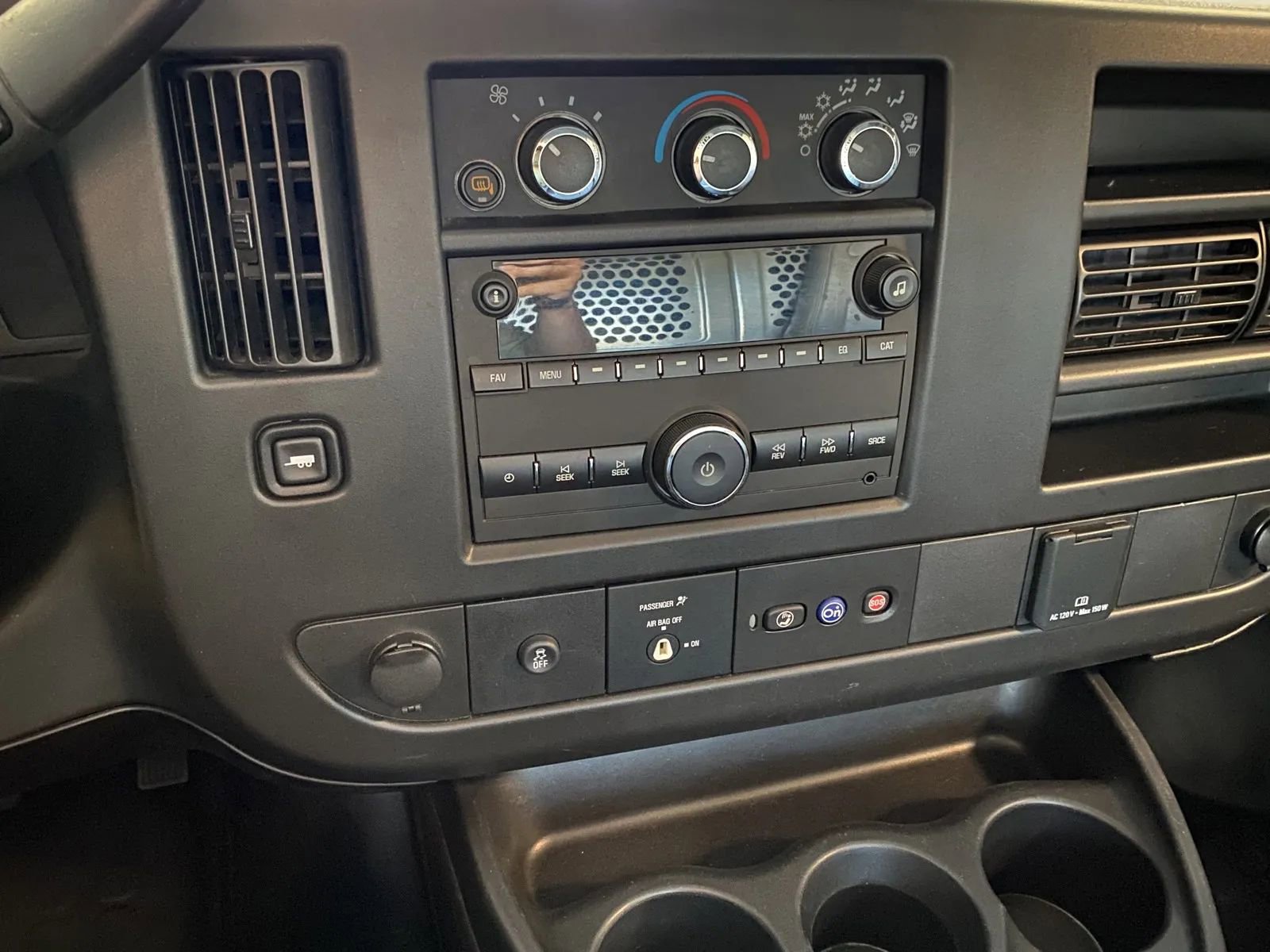 Used 2021 GMC Savana 2500 w/ Driver Convenience Package image 10