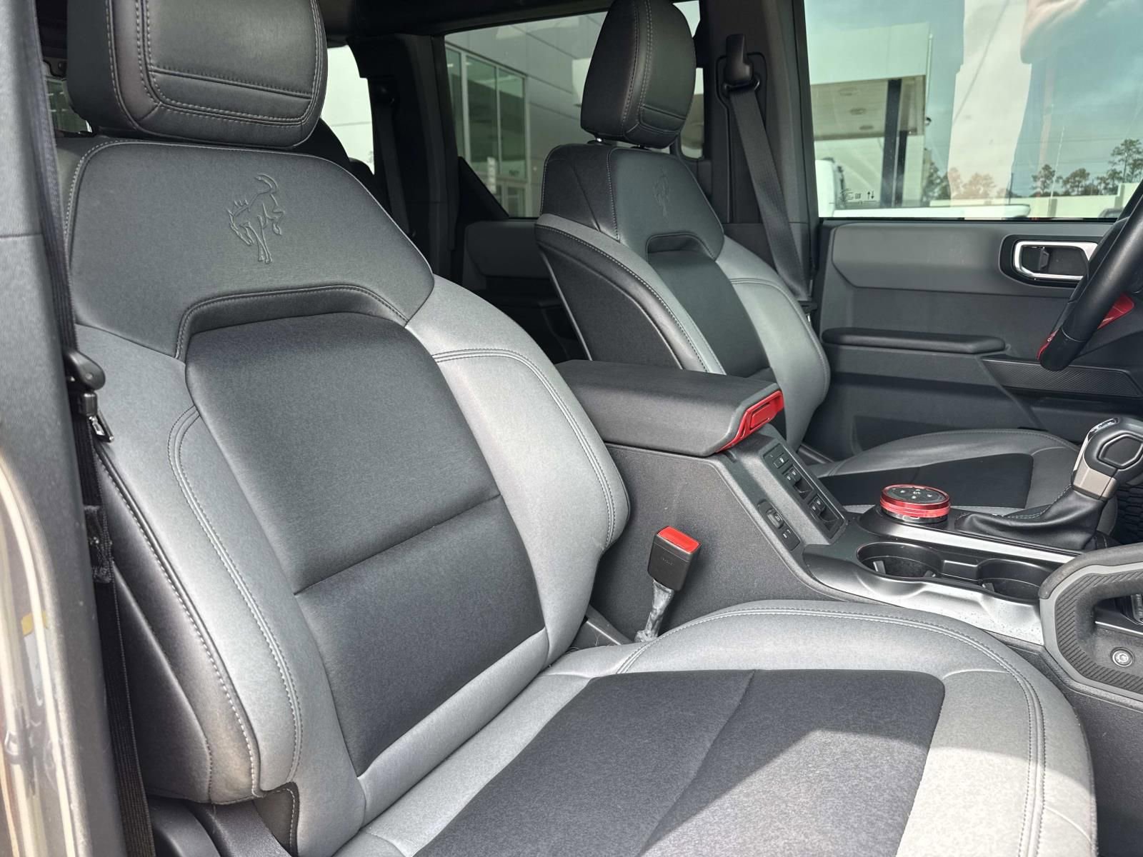 Used 2024 Ford Bronco Big Bend w/ Sasquatch Package image 11