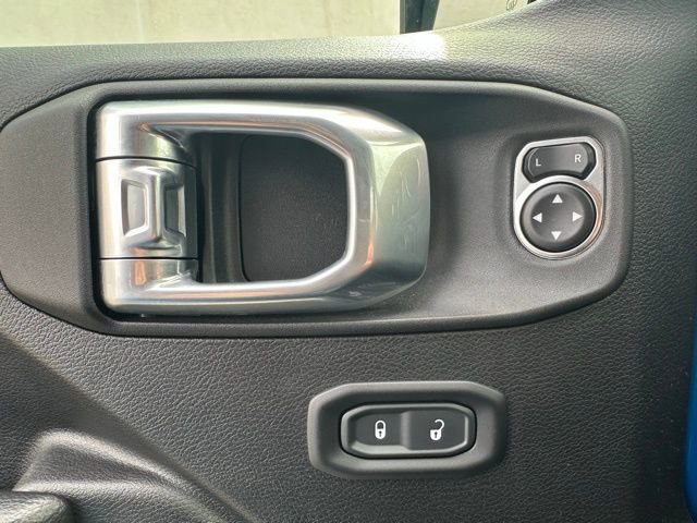 Used 2023 Jeep Wrangler Rubicon w/ LED Lighting Group image 15