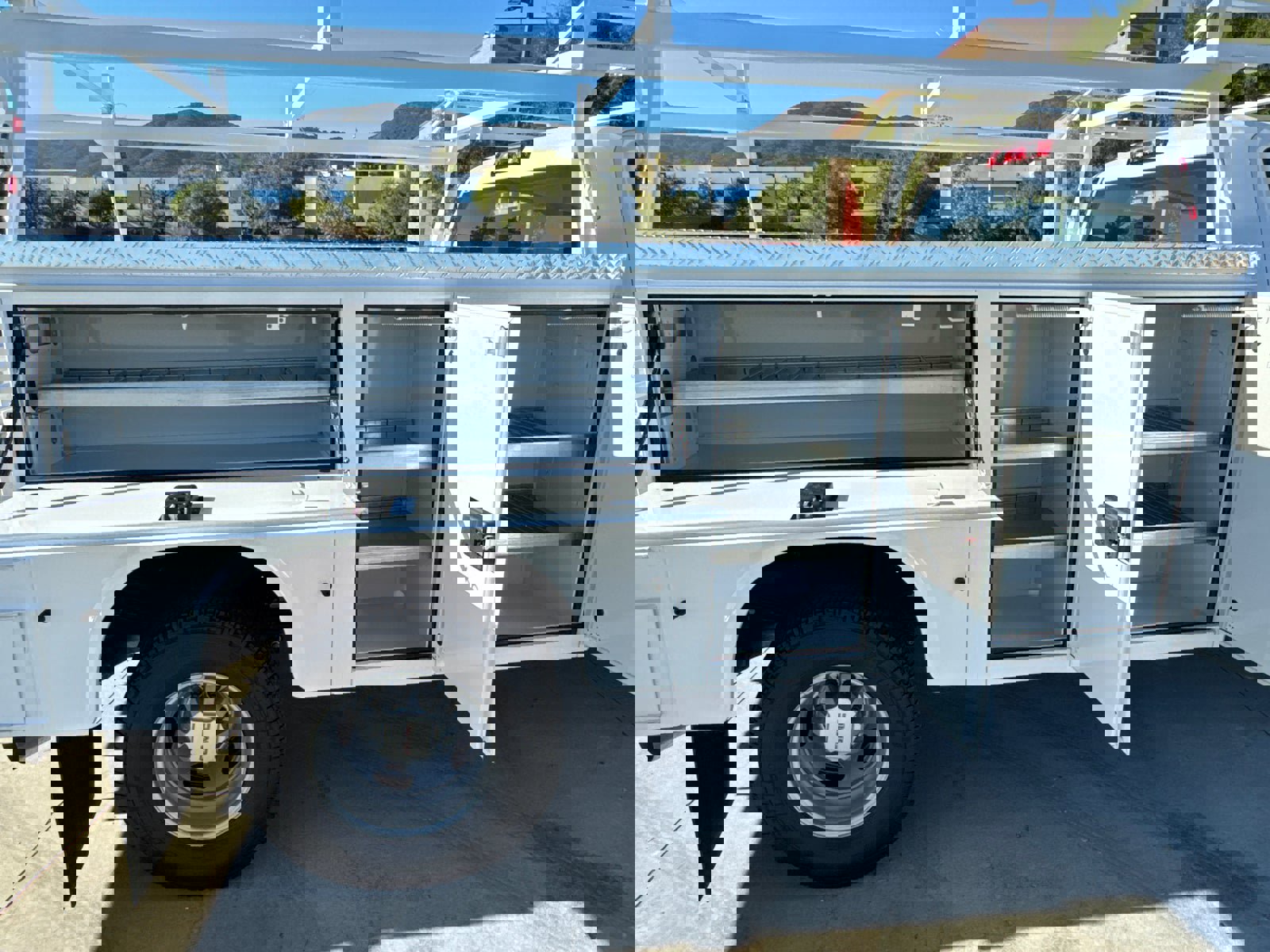 New 2025 GMC Sierra 3500 Pro w/ Fleet Convenience Package image 14