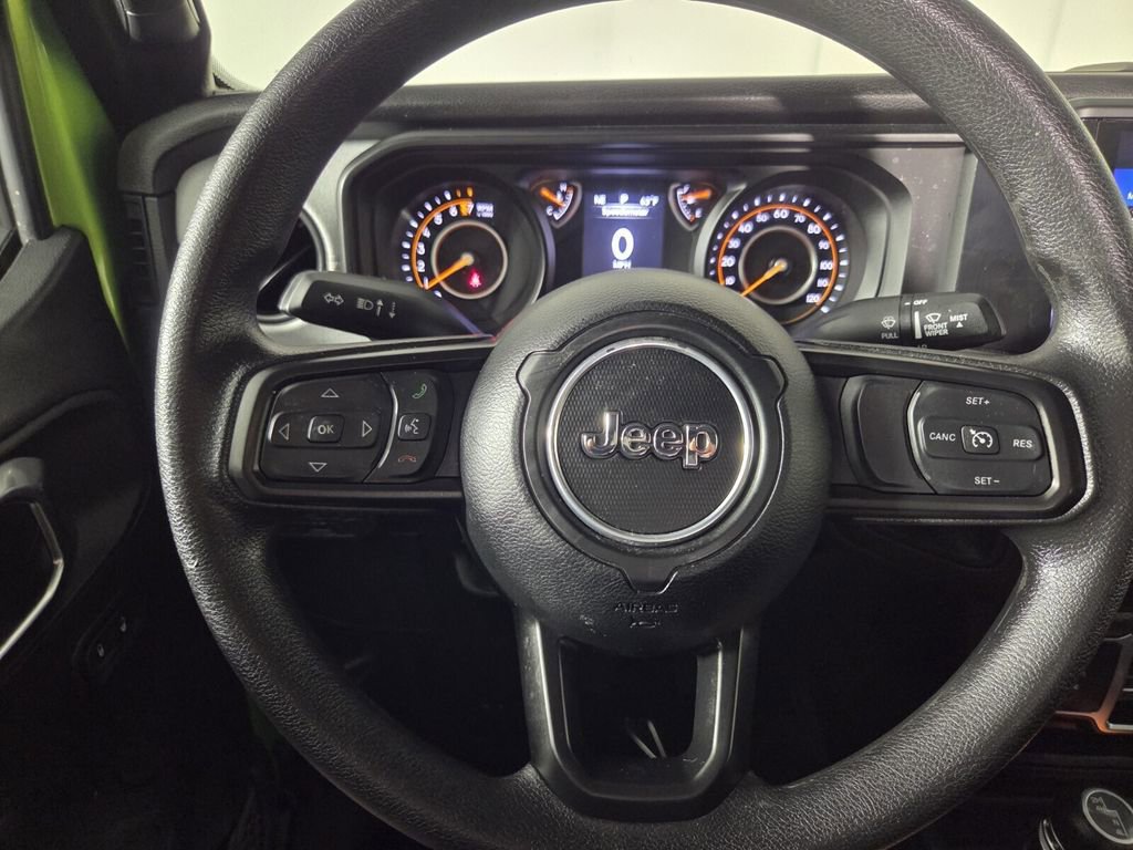 Certified 2025 Jeep Gladiator Sport image 18