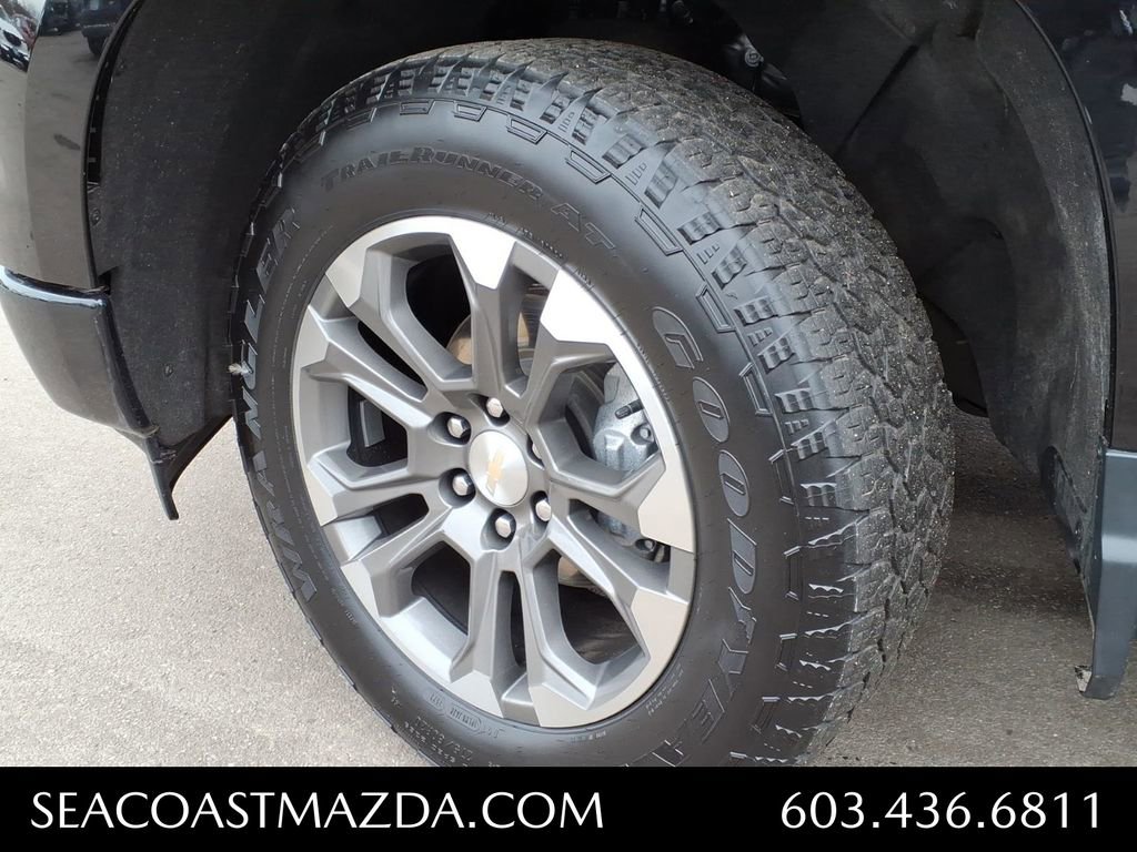 Used 2023 Chevrolet Silverado 1500 High Country w/ Technology Package image 8