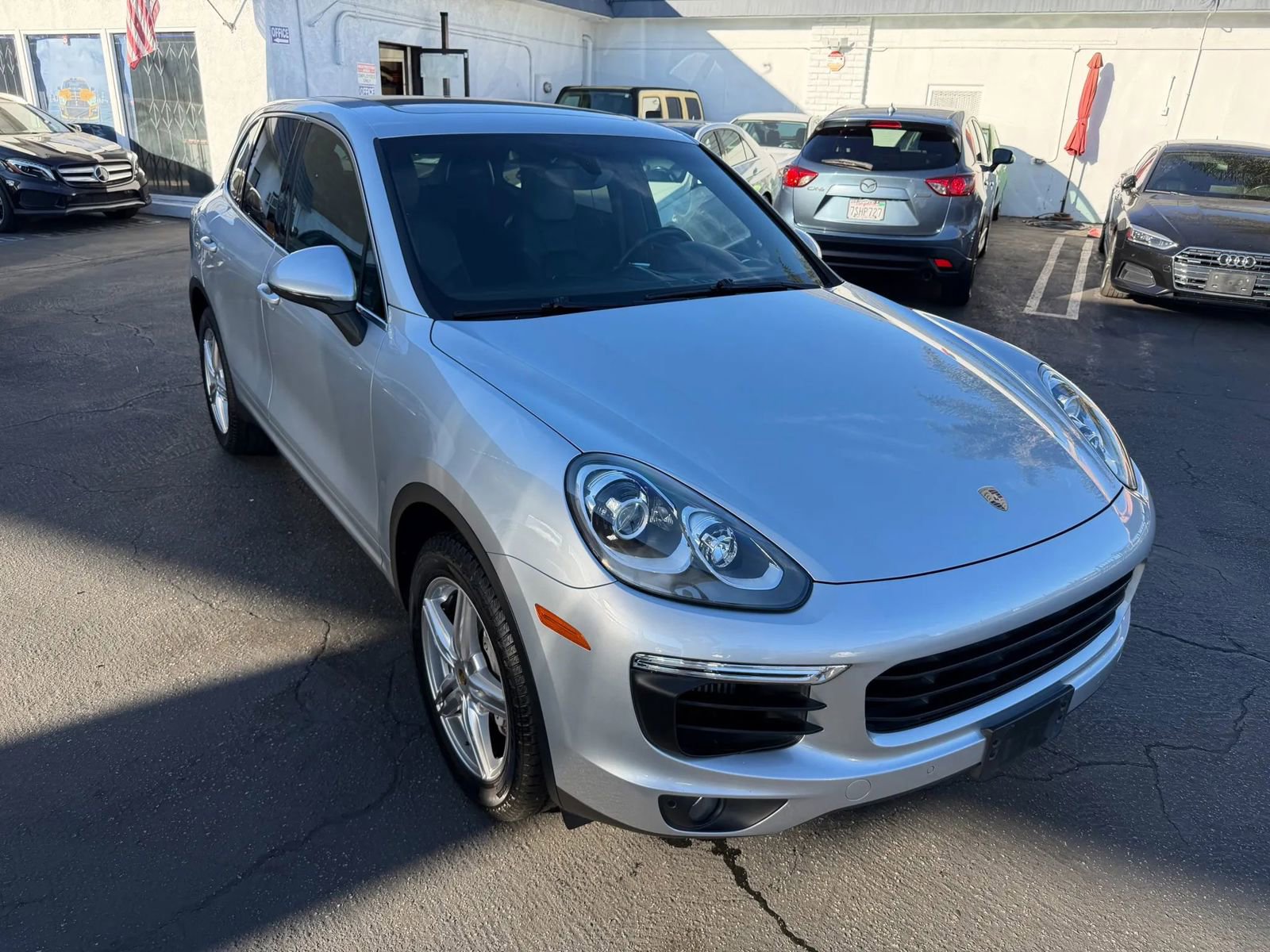 Used 2016 Porsche Cayenne S image 10
