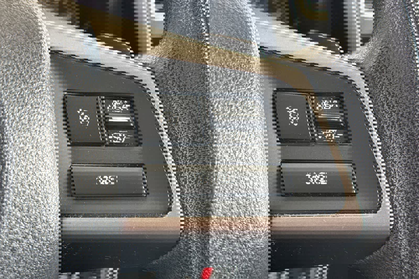 Used 2015 Subaru Crosstrek 2.0i Premium AWD/4WD image 25