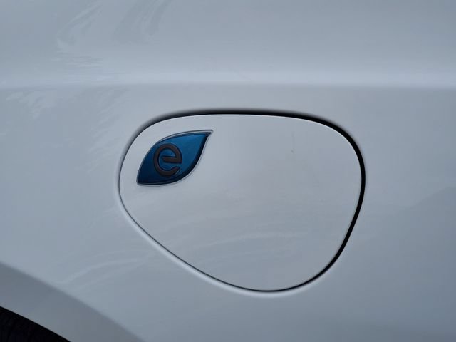 Used 2022 Chrysler Pacifica Limited FWD image 36