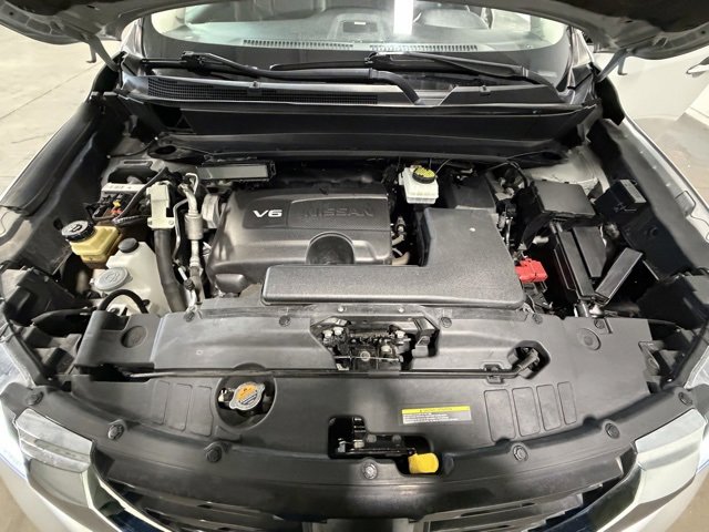 Used 2020 Nissan Pathfinder Platinum image 27