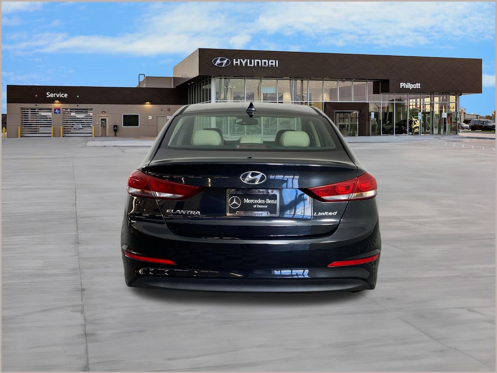 Used 2017 Hyundai Elantra Limited image 10