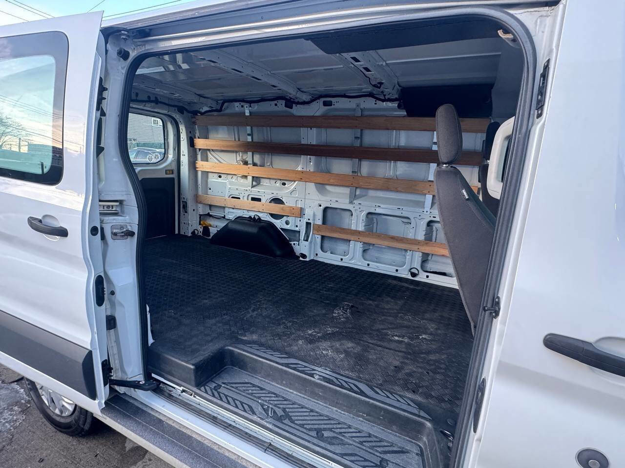 Used 2017 Ford Transit 250 130 Low Roof w/ Exterior Upgrade Package image 15