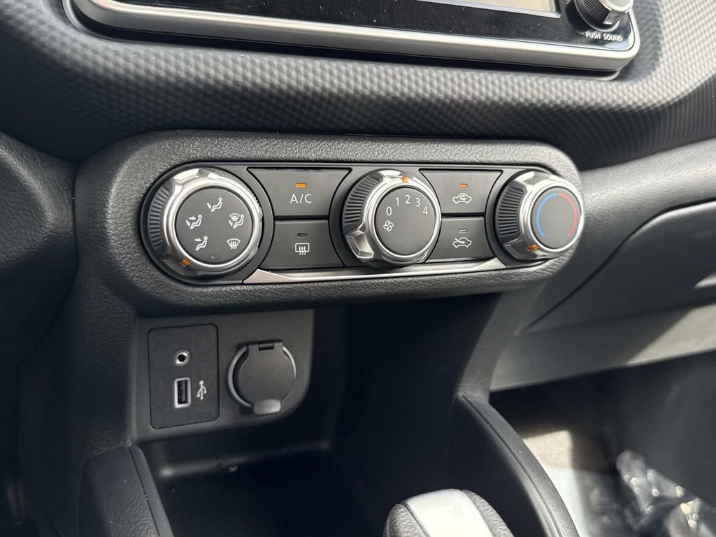 Certified 2025 Nissan Kicks Play S FWD image 25