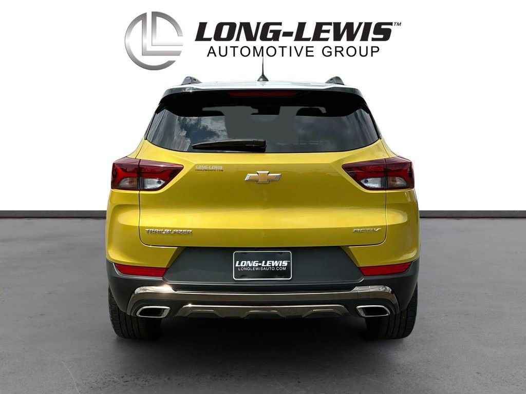 Used 2023 Chevrolet TrailBlazer ACTIV w/ Sun and Liftgate Package FWD image 5