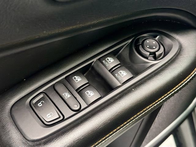 Used 2017 Jeep Compass Latitude w/ Popular Equipment Group image 17