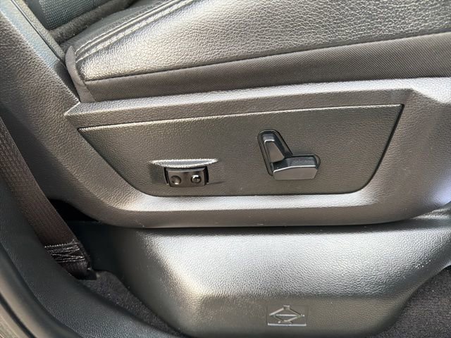 Used 2018 RAM 3500 Laramie image 13