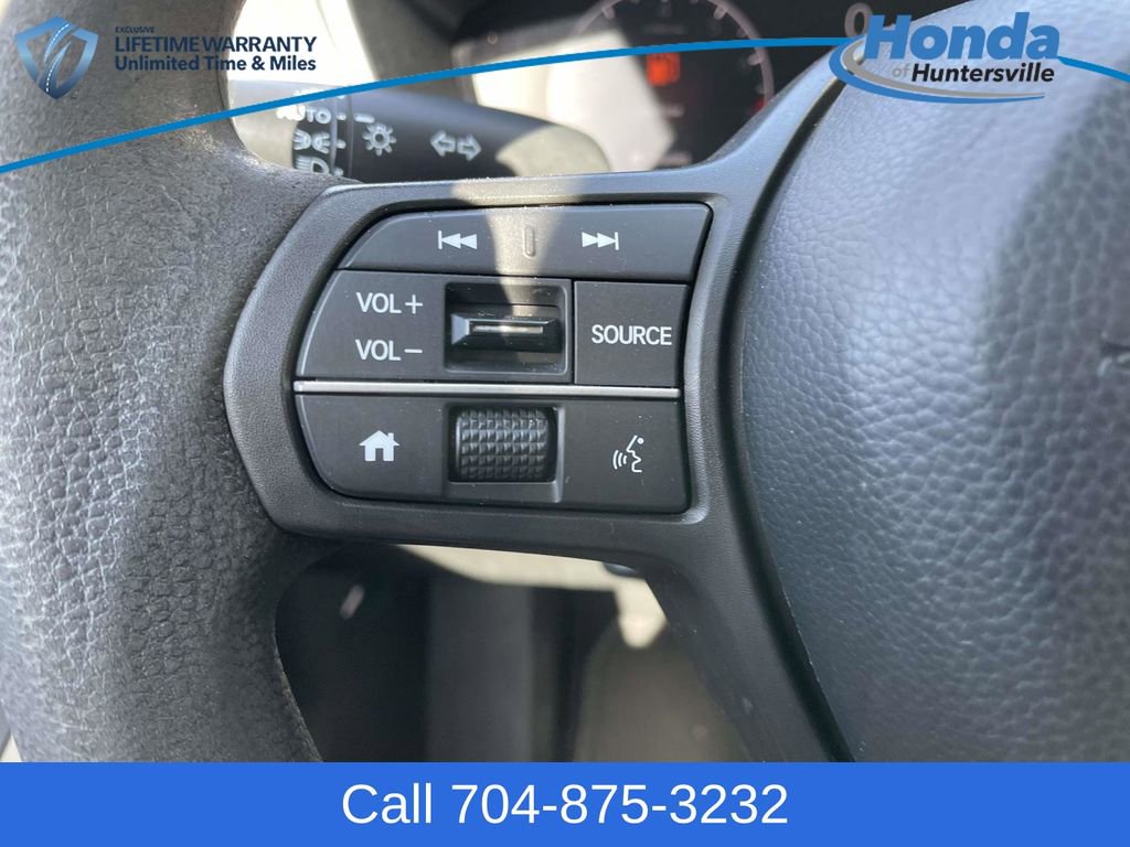Used 2023 Honda HR-V LX image 29