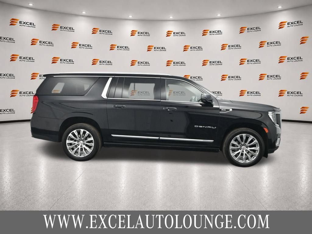 Used 2023 GMC Yukon XL Denali AWD/4WD image 6