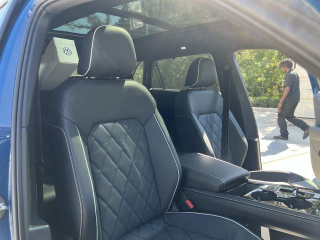New 2026 Volkswagen Atlas Cross Sport SEL Premium R-Line image 25