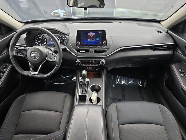 Used 2022 Nissan Altima 2.5 SV image 21