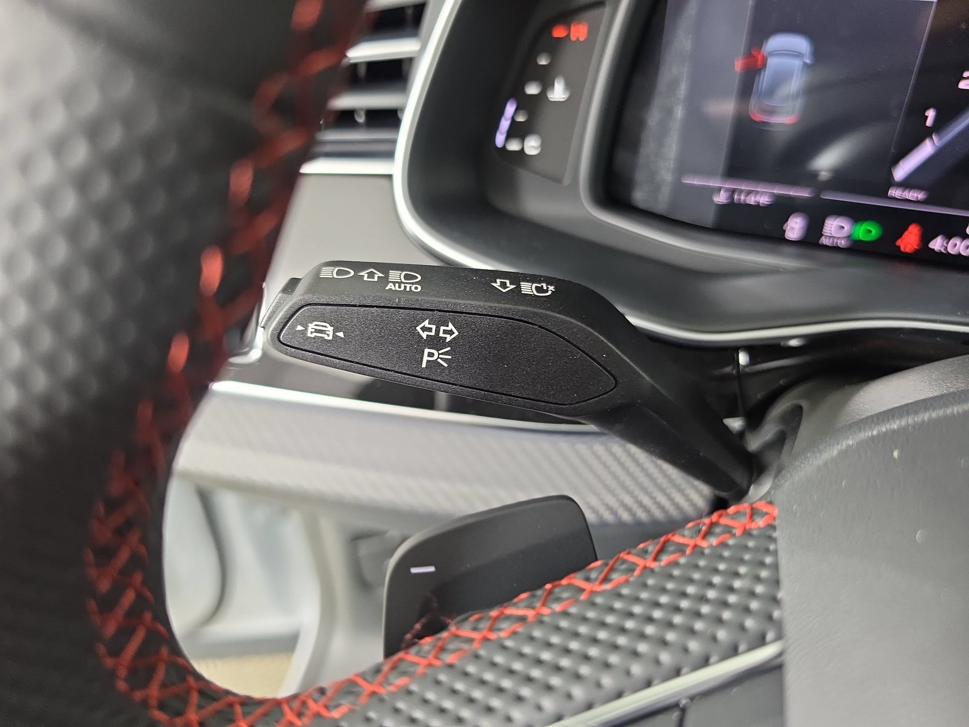 New 2026 Audi SQ8 Prestige AWD/4WD image 24