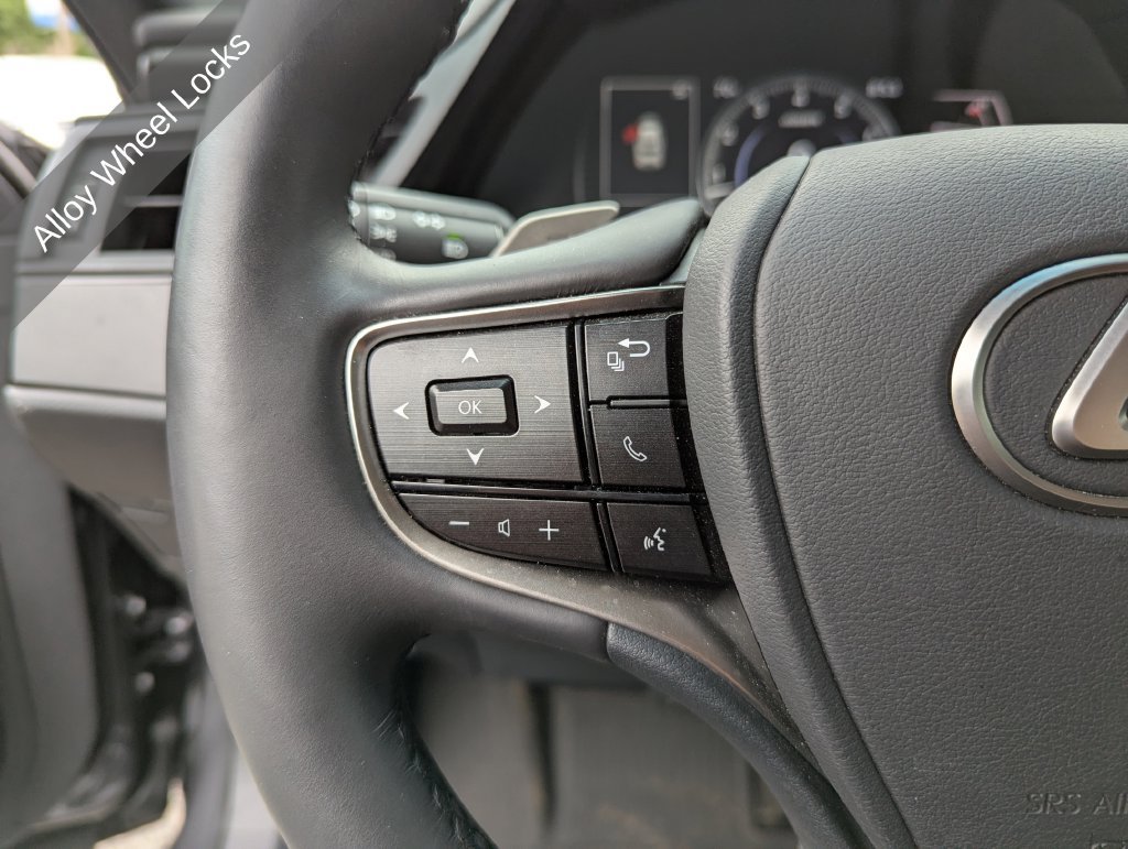 Used 2022 Lexus ES 350 w/ Premium Package FWD image 17