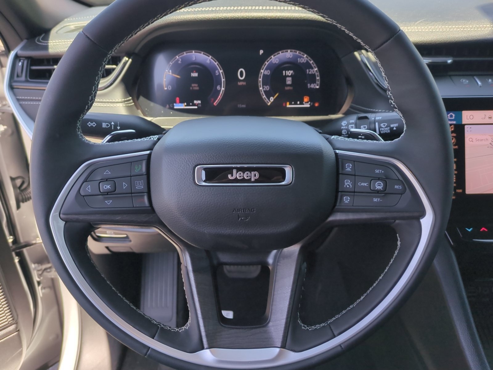 New 2026 Jeep Grand Cherokee Limited w/ Luxury Tech Group II RWD image 9