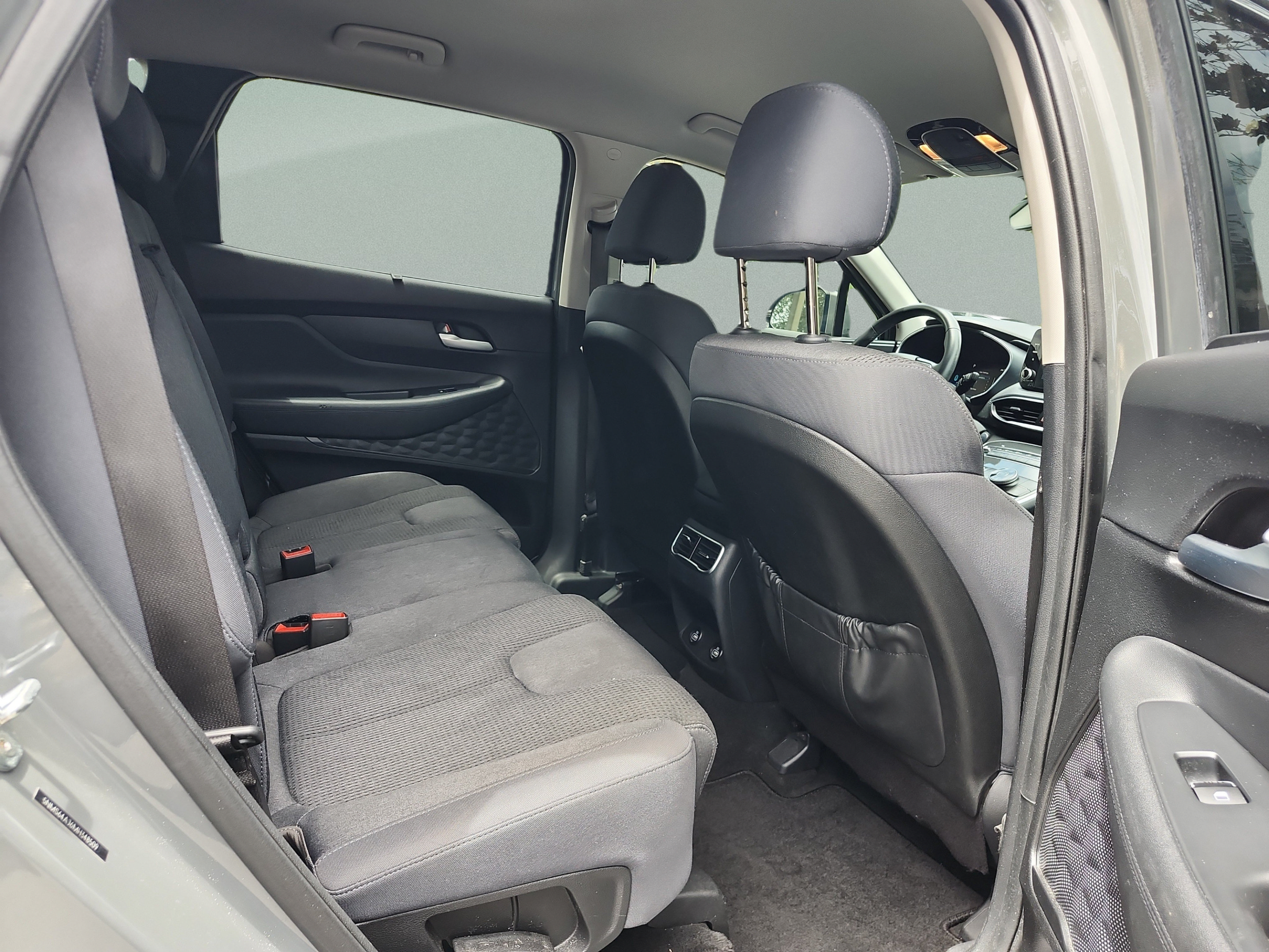 Used 2021 Hyundai Santa Fe SEL w/ Convenience Package FWD image 17