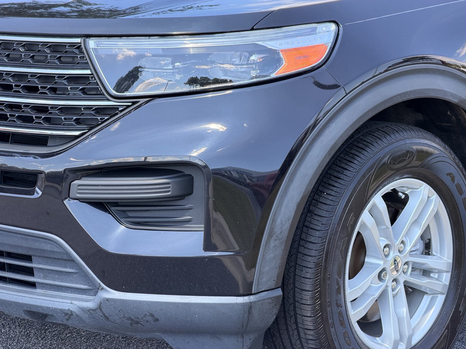 Used 2021 Ford Explorer XLT RWD image 8
