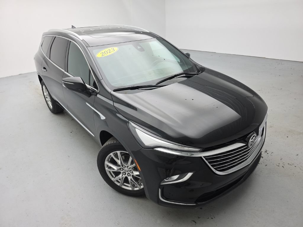 Used 2023 Buick Enclave Essence w/ Experience Buick Package AWD/4WD image 2