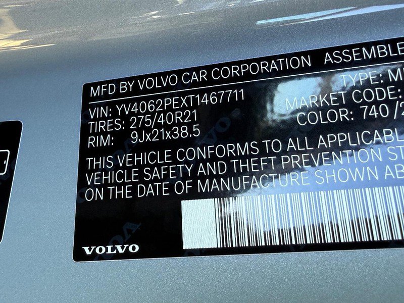 New 2026 Volvo XC90 B6 Plus w/ Protection Package Premier image 17