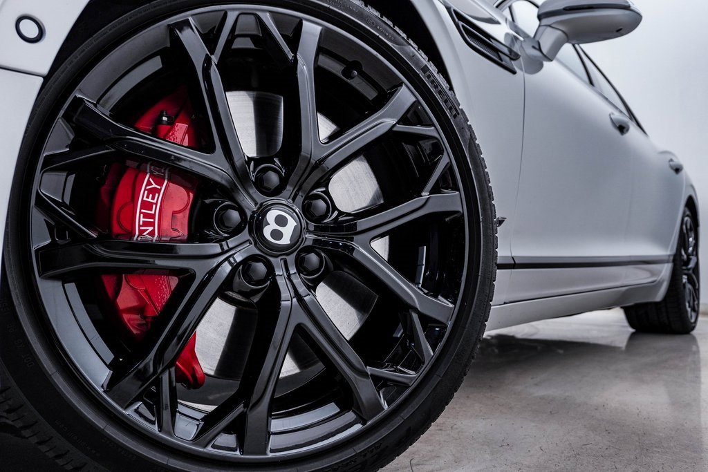 Used 2023 Bentley Flying Spur S V8 image 5