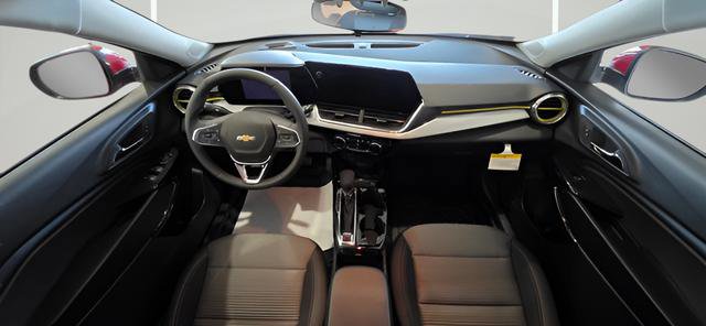 New 2026 Chevrolet Trax LT w/ Sunroof Package image 28