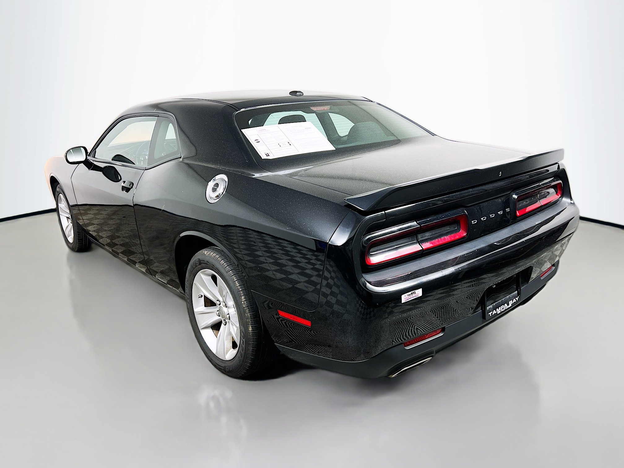 Used 2023 Dodge Challenger SXT image 8