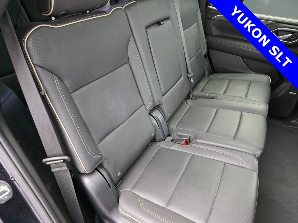 Used 2023 GMC Yukon SLT w/ SLT Premium Package image 28