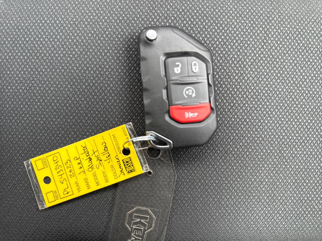 Used 2023 Jeep Gladiator Sport AWD/4WD image 23