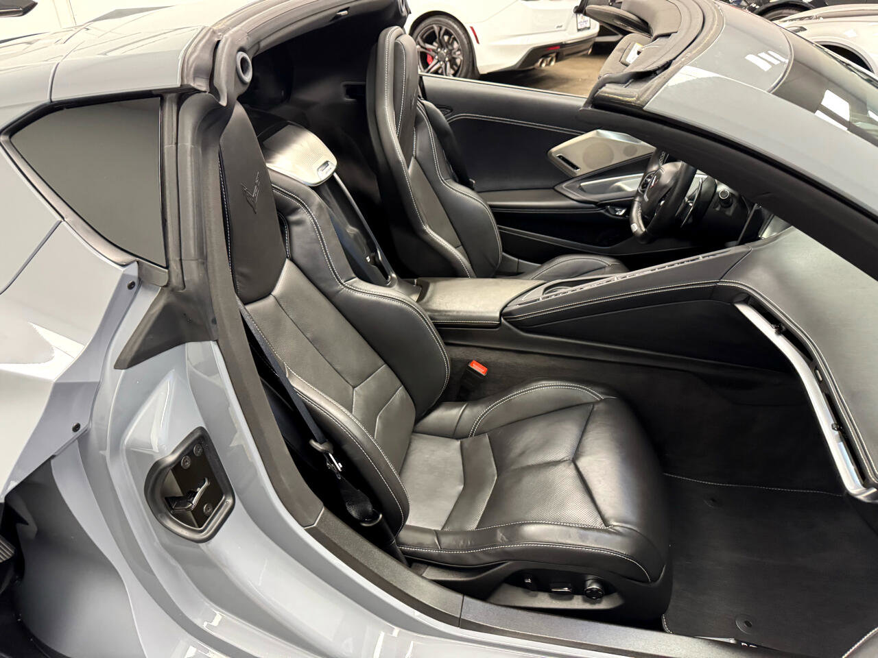 Used 2024 Chevrolet Corvette Z06 w/ Z07 Performance Package image 18