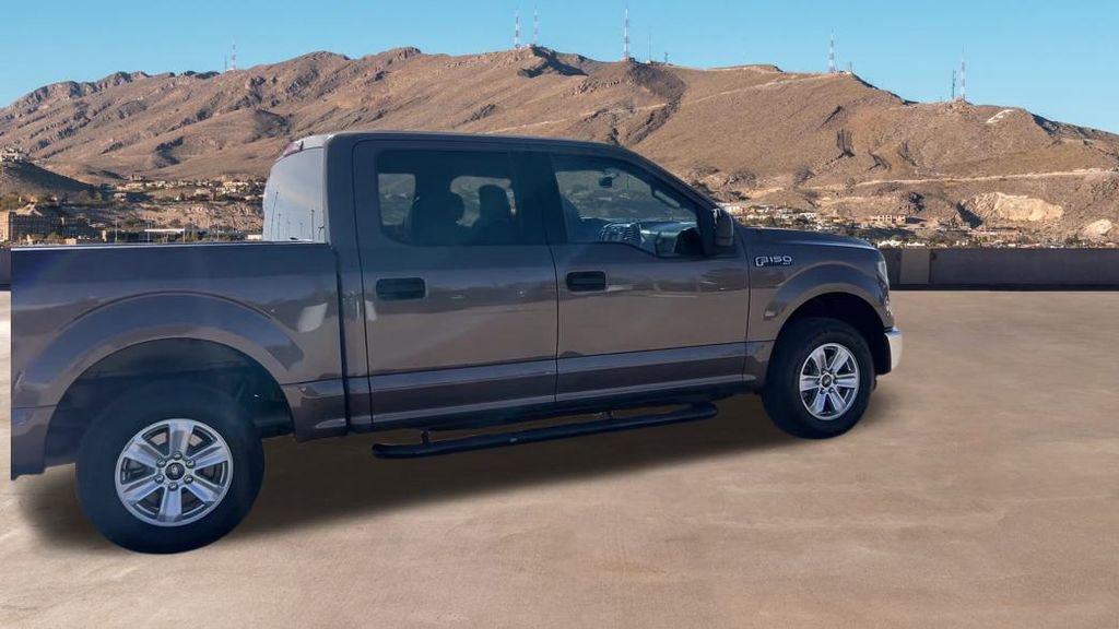Used 2015 Ford F150 XLT image 12