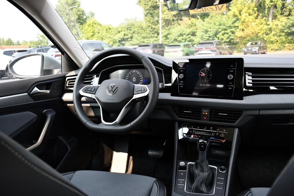 New 2026 Volkswagen Jetta SE FWD image 21