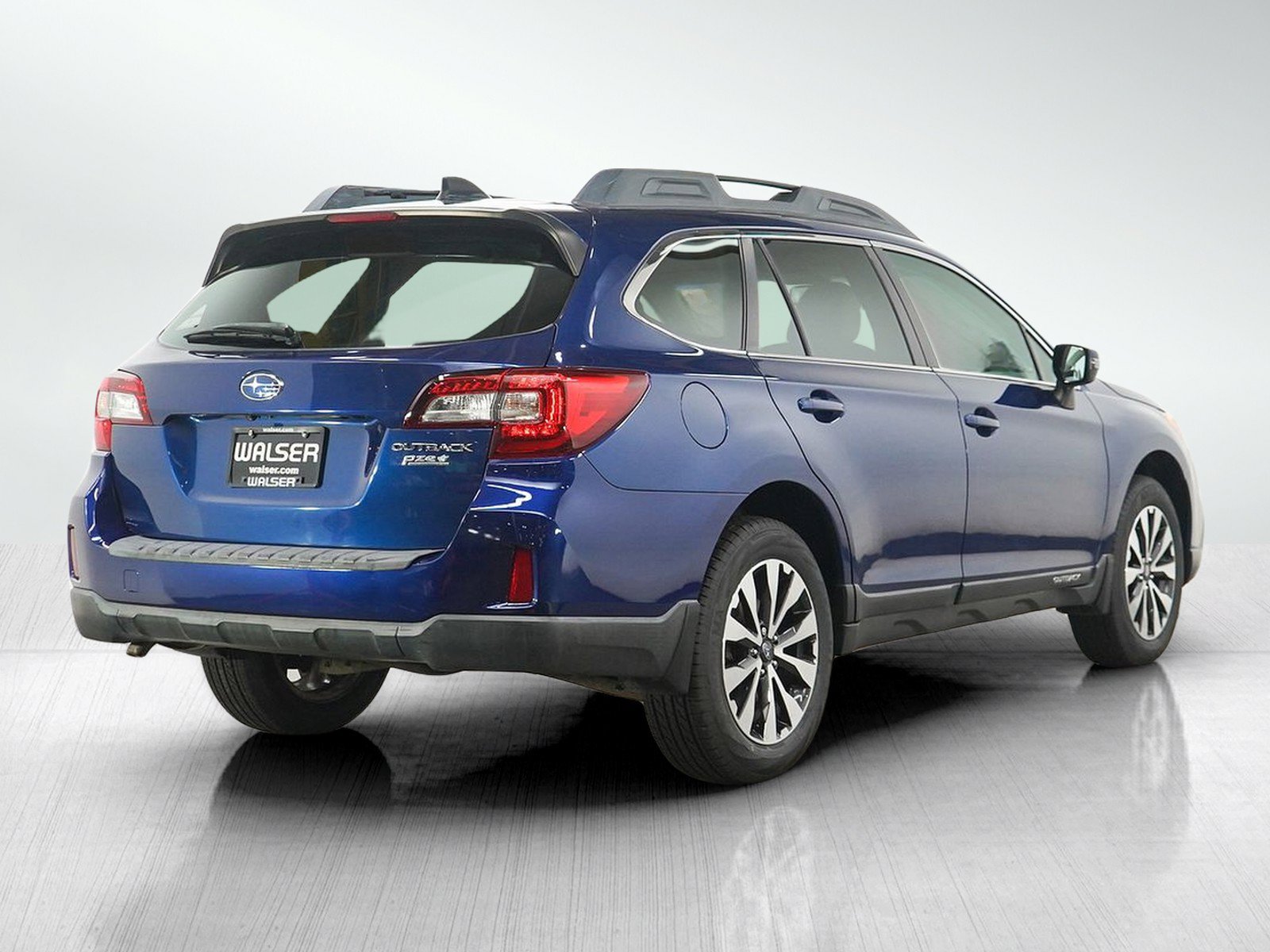 Used 2016 Subaru Outback 2.5i Limited AWD/4WD image 5