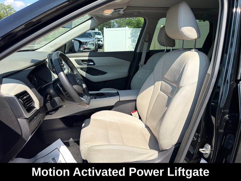 Used 2023 Nissan Rogue SL w/ SL Premium Package FWD image 11