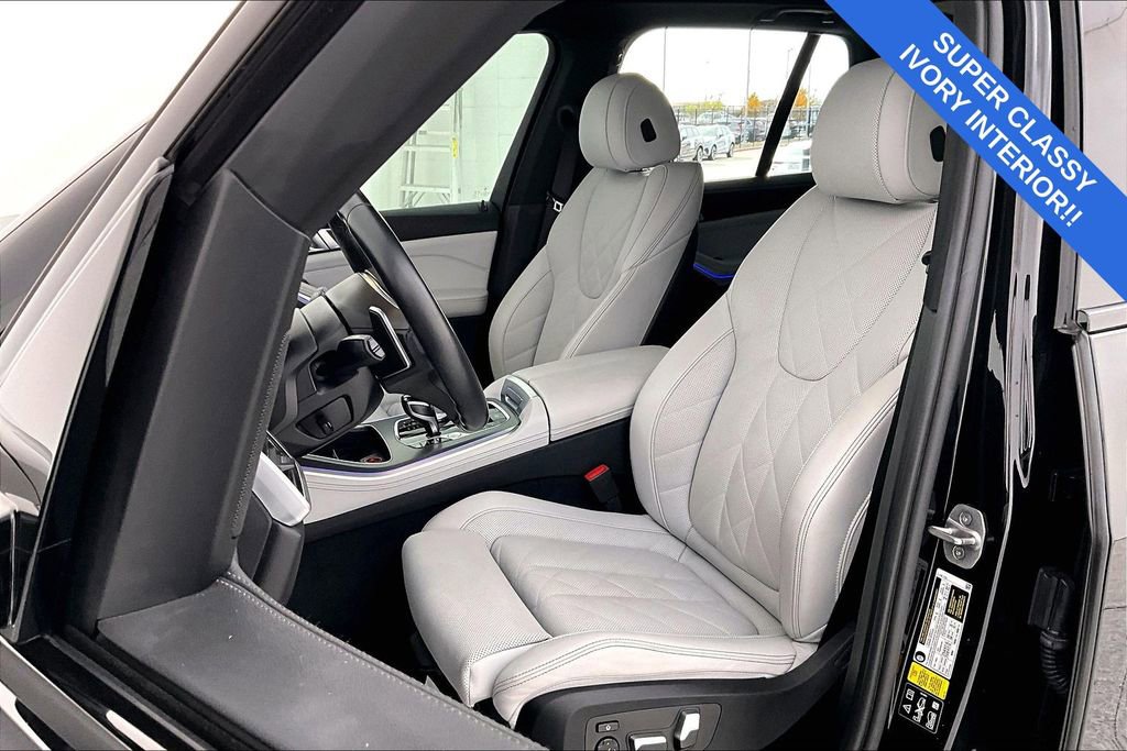 Used 2023 BMW X5 xDrive40i w/ M Sport Package image 33