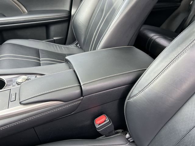 Certified 2022 Lexus RX 450hL Luxury w/ Cold Area Package (CT) image 19