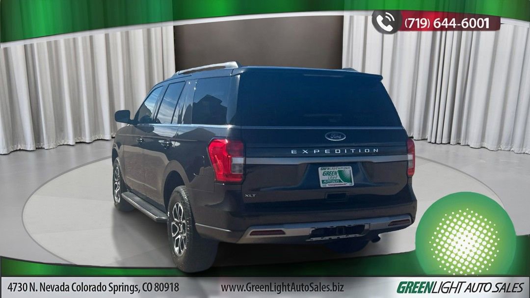 Used 2023 Ford Expedition XLT AWD/4WD image 3