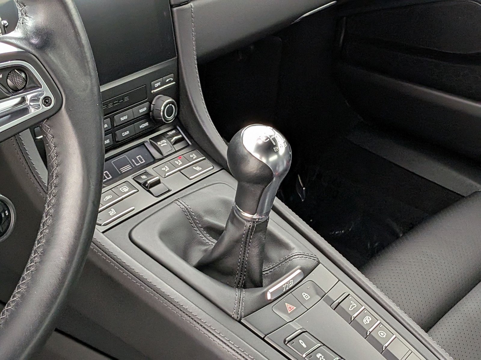 Certified 2024 Porsche 718 Cayman S RWD image 19