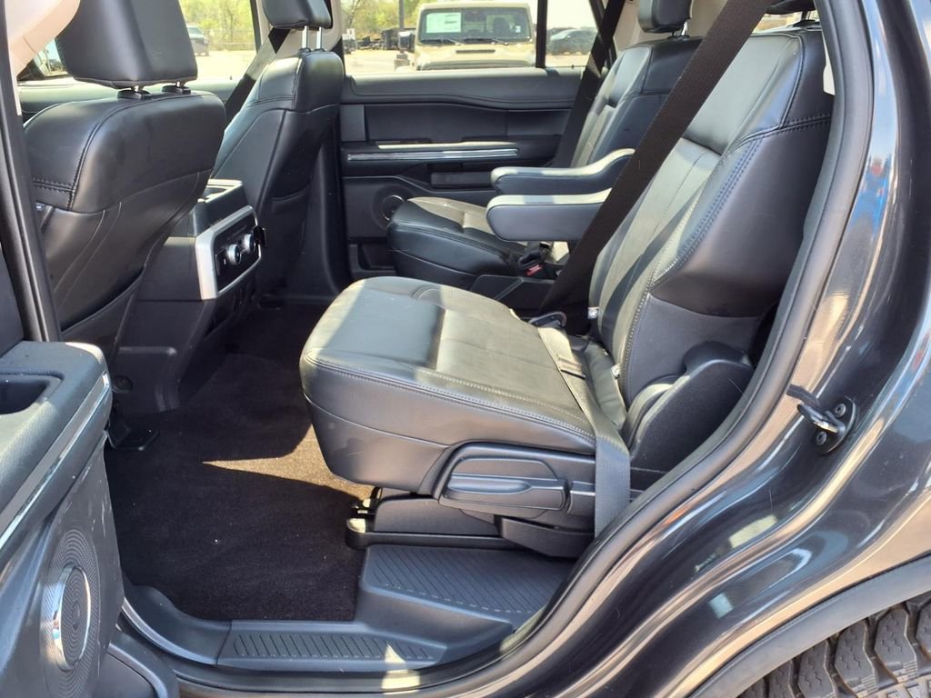 Used 2022 Ford Expedition XLT AWD/4WD image 24