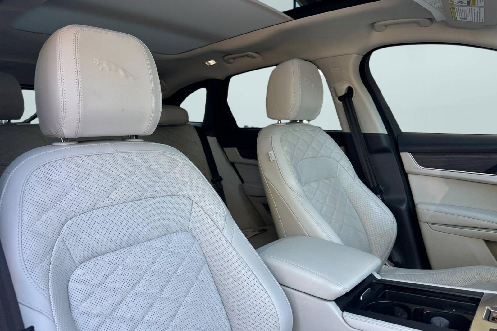 Used 2022 Jaguar F-PACE S AWD/4WD image 36
