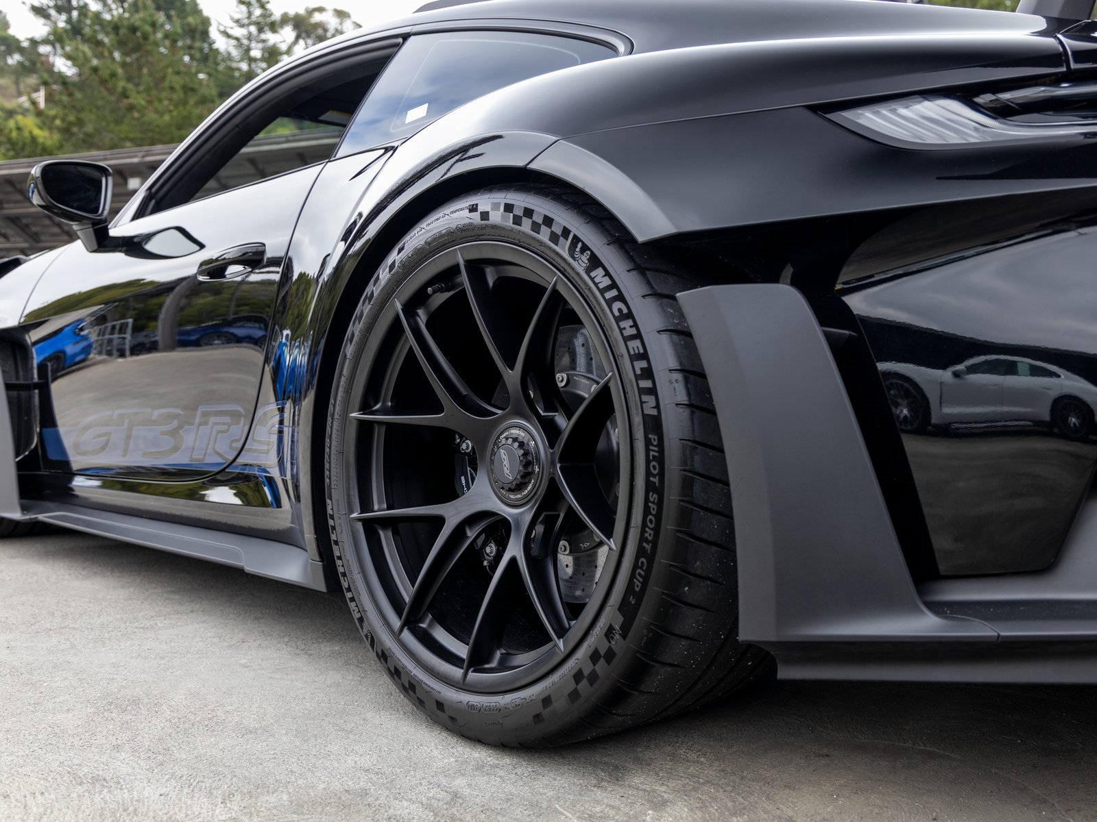 Certified 2025 Porsche 911 GT3 RS image 16