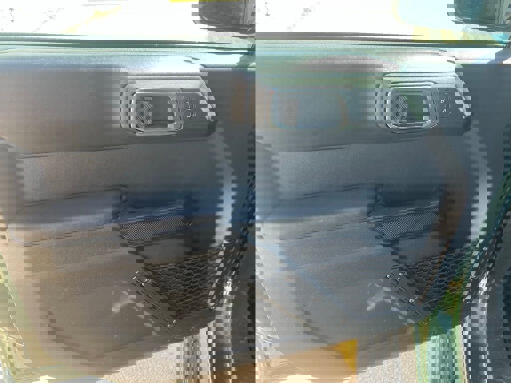 Used 2025 Ford Bronco Outer Banks image 8