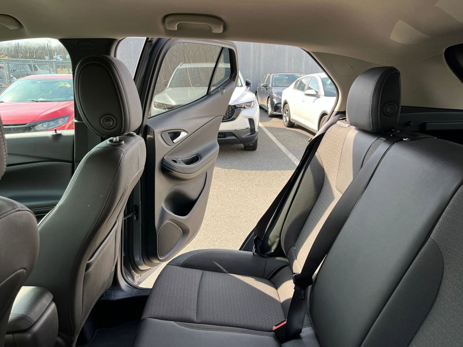 Used 2025 Buick Encore GX Preferred image 39
